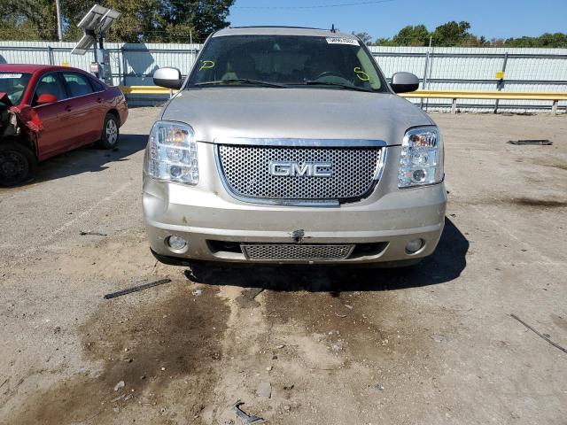 1GKFK63828J101303 - 2008 GMC YUKON DENA TAN photo 9