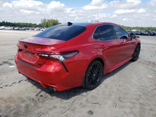 4T1K61AK3MU461734 - 2021 TOYOTA CAMRY XSE RED photo 4