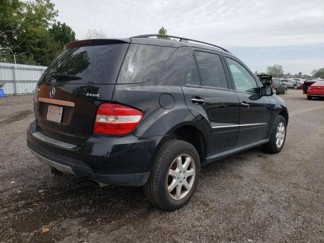 4JGBB22E48A420689 - 2008 MERCEDES-BENZ ML 320 CDI BLACK photo 4