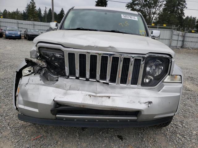 1J4PN2GK5BW585607 - 2011 JEEP LIBERTY SP SILVER photo 9