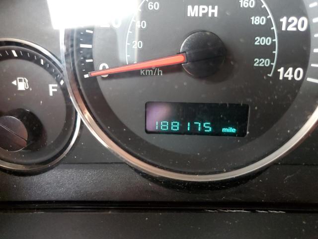 1J8HG48K86C192540 - 2006 JEEP COMMANDER ვერცხლისფერი ფოტო 8