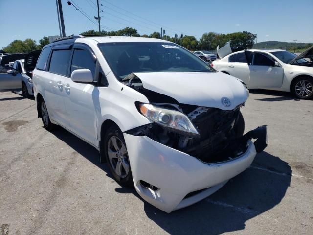 5TDKK3DC1BS126151 - 2011 TOYOTA SIENNA LE WHITE photo 1