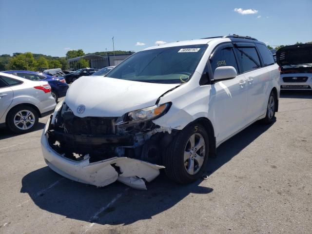 5TDKK3DC1BS126151 - 2011 TOYOTA SIENNA LE WHITE photo 2