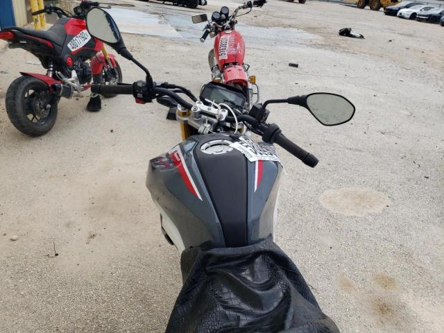 WB30G4303MRA12537 - 2021 BMW G310 R TWO TONE photo 5