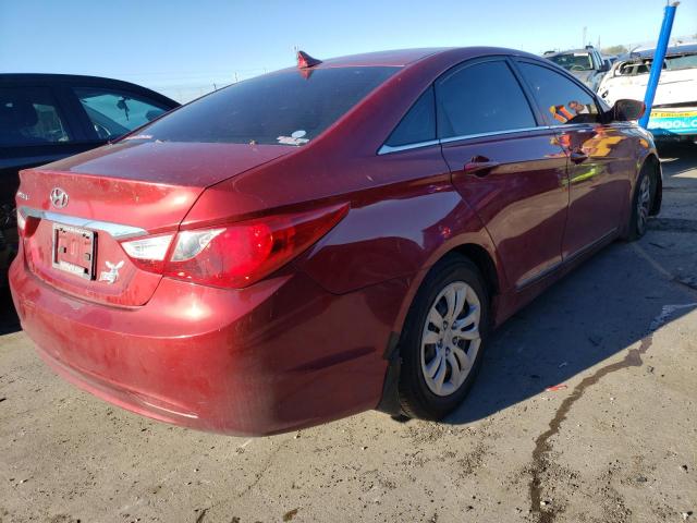 5NPEB4AC2BH179079 - 2011 HYUNDAI SONATA GLS RED photo 4