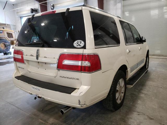 5LMFU28547LJ24686 - 2007 LINCOLN NAVIGATOR WHITE photo 4