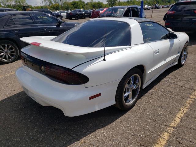 2G2FV22G1X2201484 - 1999 PONTIAC FIREBIRD F WHITE photo 4