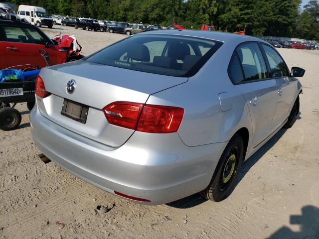 3VW2K7AJ6DM391108 - 2013 VOLKSWAGEN JETTA BASE SILVER photo 4