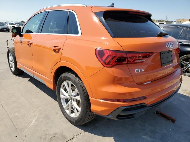 WA1EECF37N1017657 - 2022 AUDI Q3 PREMIUM ORANGE photo 3