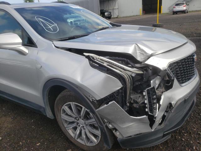 1GYFZFR4XLF020356 - 2020 CADILLAC XT4 SPORT SILVER photo 9