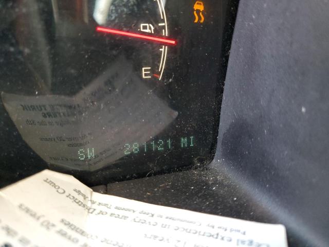 5LMFU28R93LJ36930 - 2003 LINCOLN NAVIGATOR 银色 照片 8