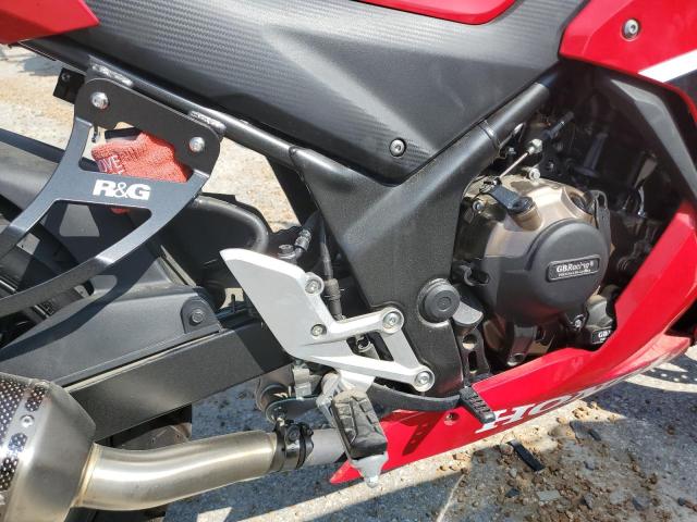 MLHNC5105L5600235 - 2020 HONDA CBR300 R RED photo 7