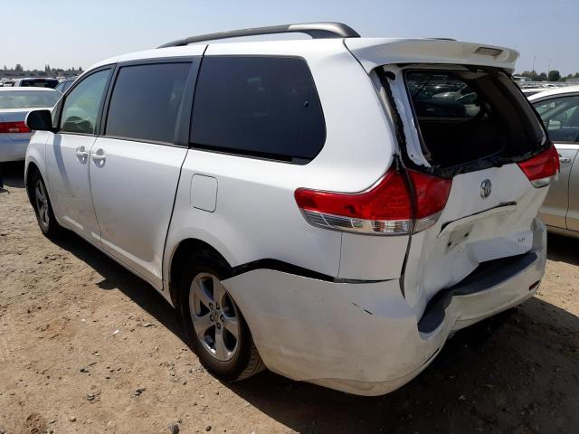 5TDKK3DC0BS070395 - 2011 TOYOTA SIENNA LE WHITE photo 3