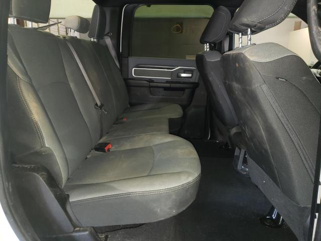 3C6UR5DJ1NG142729 - 2022 RAM 2500 BIG H WHITE photo 6