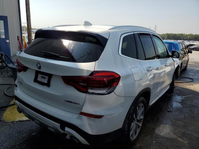 5UXTR9C51KLR10626 - 2019 BMW X3 XDRIVE3 WHITE photo 4