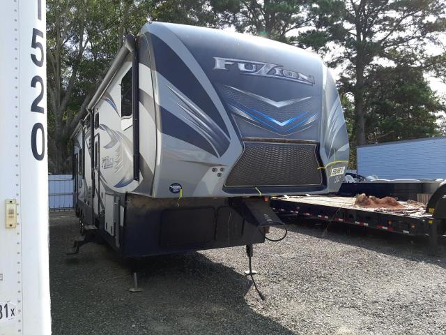 4YDF41636FF810533 - 2015 KEYSTONE FUZION GRAY photo 1