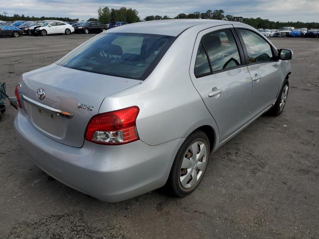 JTDBT923571078631 - 2007 TOYOTA YARIS SILVER photo 4