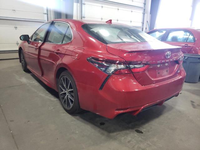 4T1S11AK0NU065678 - 2022 TOYOTA CAMRY NIGH RED photo 3