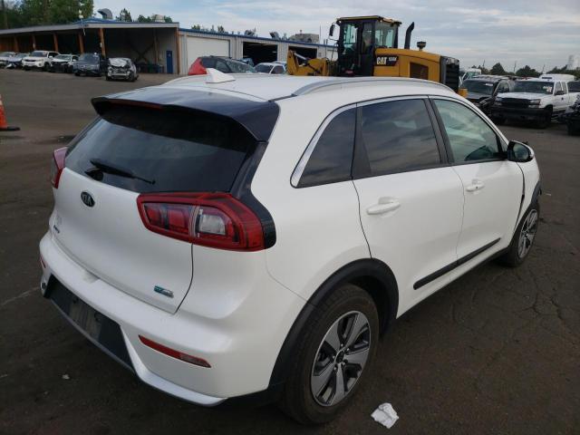 KNDCC3LCXJ5123112 - 2018 KIA NIRO EX WHITE photo 4