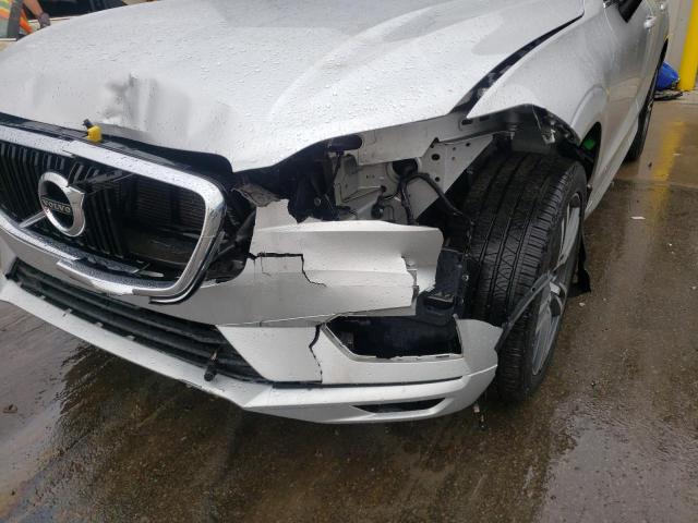 YV4A22RK9K1343639 - 2019 VOLVO XC60 T6 SILVER photo 9