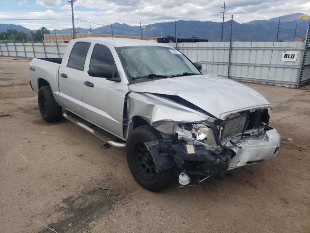 1D7HW48N56S519394 - 2006 DODGE DAKOTA QUA SILVER photo 1