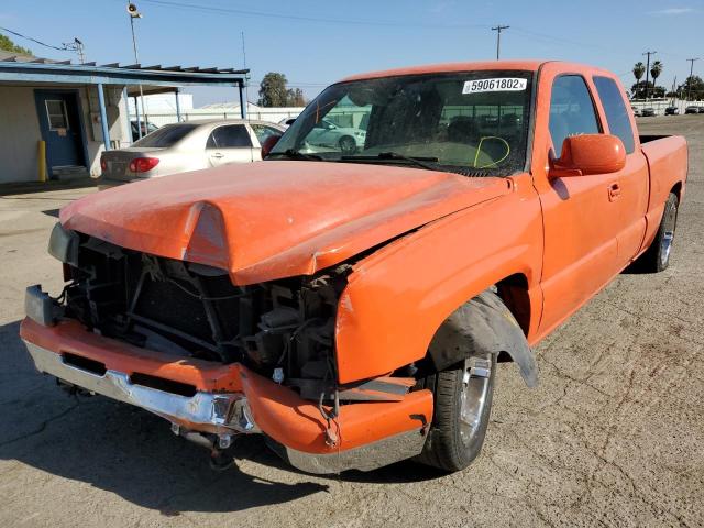 1GCEC19V64Z151458 - 2004 CHEVROLET SILVRDO LT ORANGE photo 2