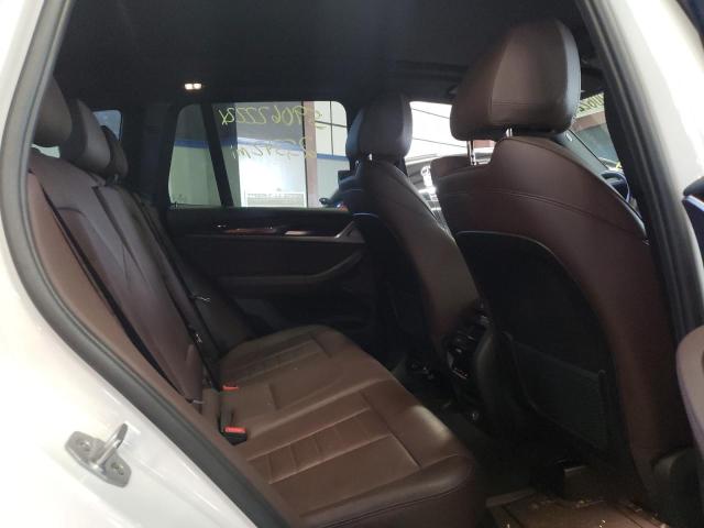 5UXTR9C58JLC74479 - 2018 BMW X3 XDRIVE3 WHITE photo 6