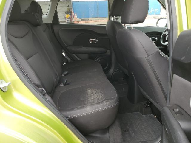 KNDJN2A21F7756227 - 2015 KIA SOUL GREEN photo 6