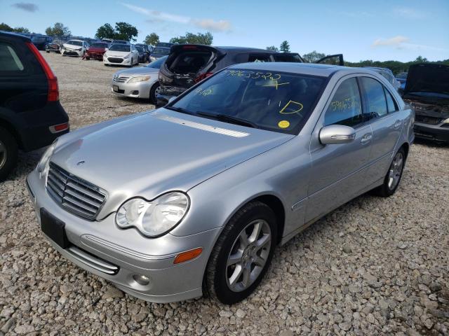 WDBRF87H57F874866 - 2007 MERCEDES-BENZ C 350 4MAT SILVER photo 2