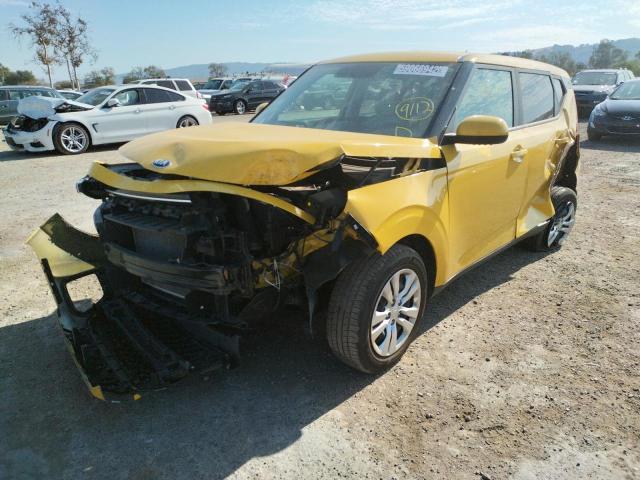 KNDJ23AU3L7047598 - 2020 KIA SOUL LX YELLOW photo 2