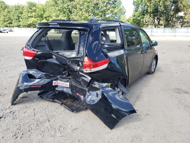 5TDKK3DC6DS327319 - 2013 TOYOTA SIENNA LE BLACK photo 4