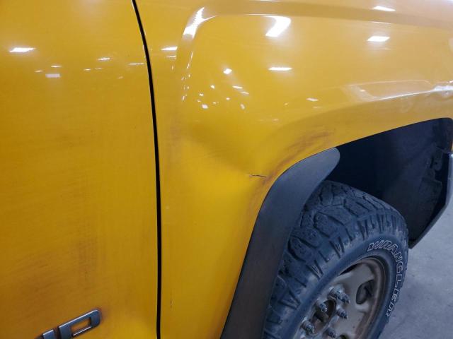 1GC1KUEG8FF622346 - 2015 CHEVROLET SILVERADO YELLOW photo 9