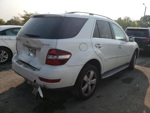 4JGBB8GB4BA748526 - 2011 MERCEDES-BENZ ML 350 4MA WHITE photo 4