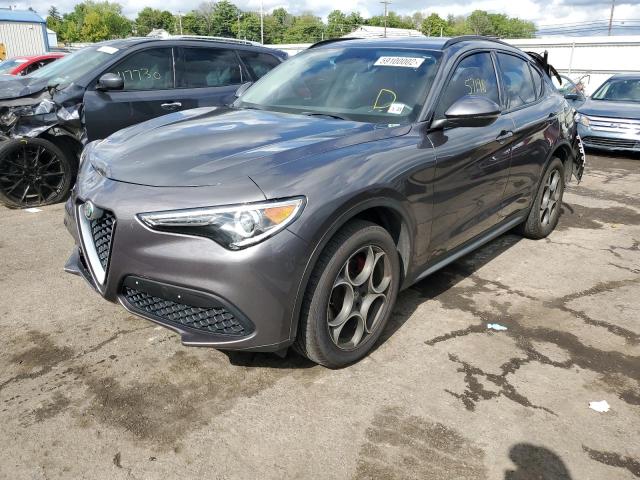 ZASFAKPN4J7B86226 - 2018 ALFA ROMEO STELVIO SP GRAY photo 2