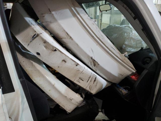 JTLKT324250188663 - 2005 TOYOTA SCION XB أبيض صورة 5