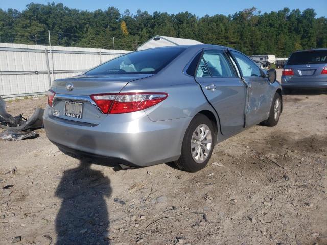 4T4BF1FK6FR472812 - 2015 TOYOTA CAMRY LE SILVER photo 4