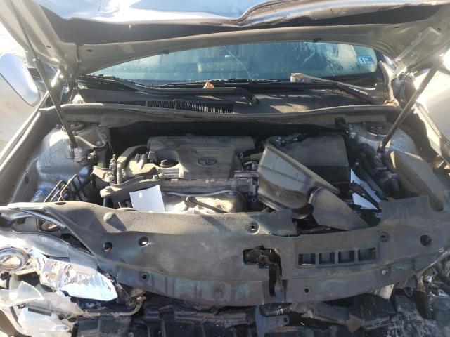 4T4BF1FK6FR472812 - 2015 TOYOTA CAMRY LE SILVER photo 7