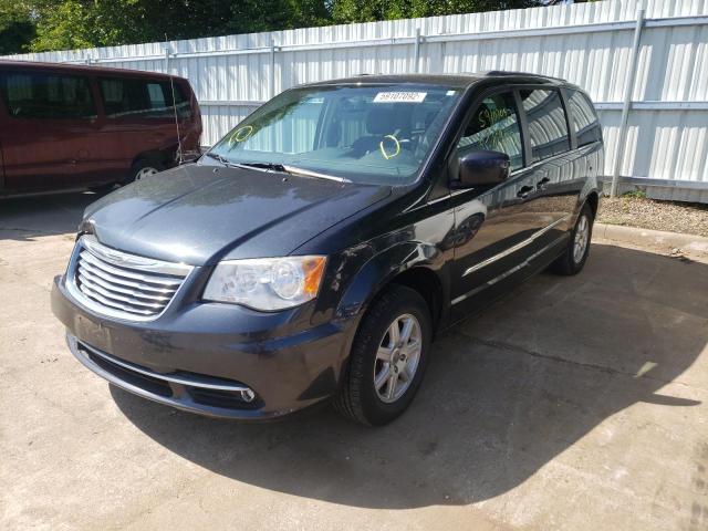 2C4RC1BG7DR637834 - 2013 CHRYSLER TOWN & COU BLUE photo 2