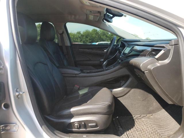 1G4ZP5SZ3JU123177 - 2018 BUICK LACROSSE E SILVER photo 5