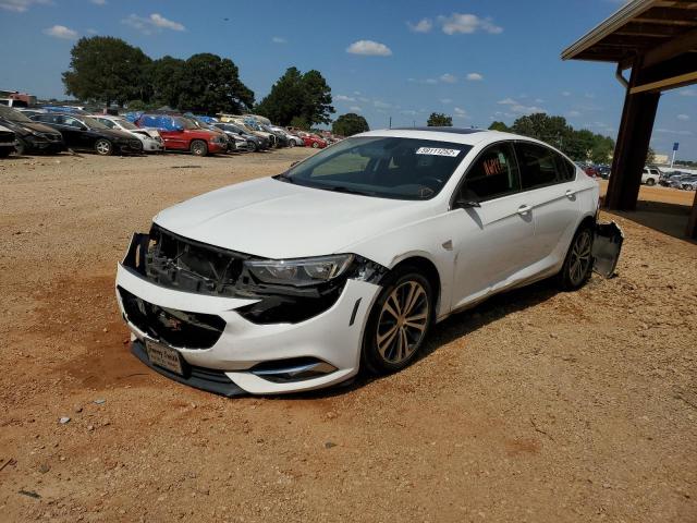 W04GP6SX5J1096222 - 2018 BUICK REGAL ESSE WHITE photo 2