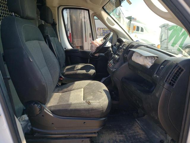3C6TRVAG3KE512980 - 2019 RAM PROMASTER WHITE photo 5