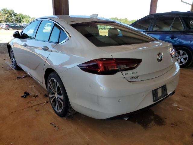 W04GM6SX2J1133784 - 2018 BUICK REGAL PREF WHITE photo 3