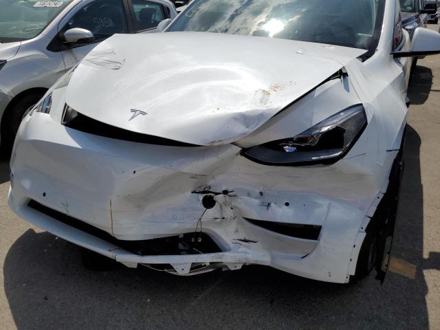 7SAYGDEF0NF446566 - 2022 TESLA MODEL Y Белый фото 9