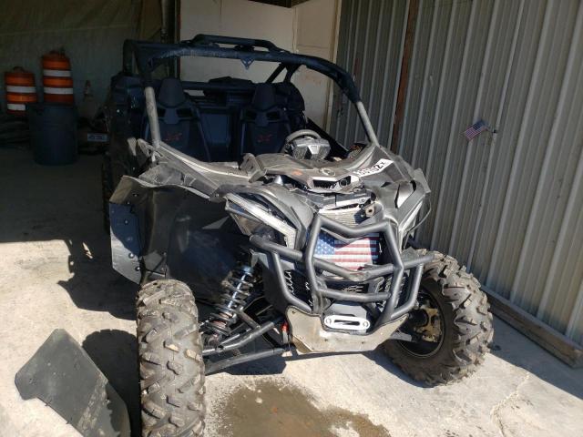 3JBVDAW48JK001873 - 2018 CAN-AM MAVERICK X TWO TONE photo 9