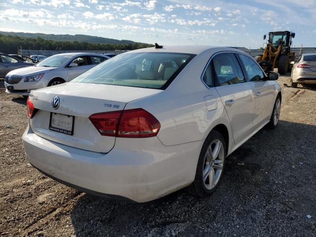 1VWBT7A3XEC057262 - 2014 VOLKSWAGEN PASSAT SE WHITE photo 4