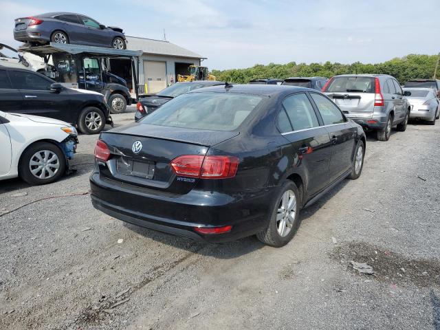 3VW637AJ8DM230595 - 2013 VOLKSWAGEN JETTA HYBR BLACK photo 4