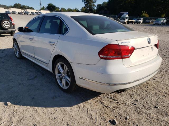 1VWCV7A38FC034806 - 2015 VOLKSWAGEN PASSAT SEL WHITE photo 3