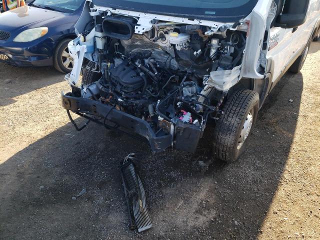 3C6TRVCGXJE120235 - 2018 RAM PROMASTER WHITE photo 9