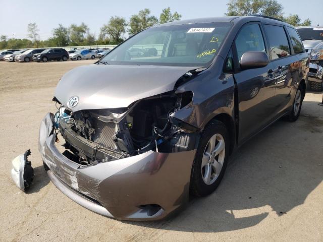 5TDKK3DC4FS547660 - 2015 TOYOTA SIENNA LE GRAY photo 2