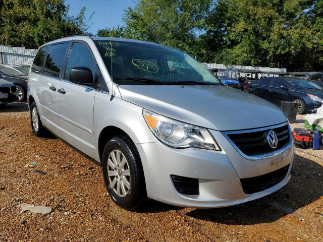 2V8HW44179R550797 - 2009 VOLKSWAGEN ROUTAN S SILVER photo 1